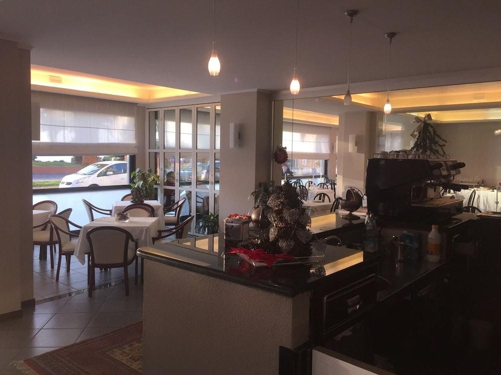 Hotel Internazionale Finale Ligure Zewnętrze zdjęcie