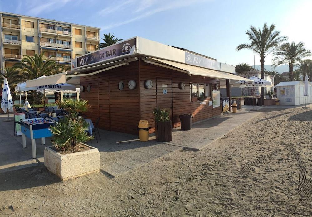 Hotel Internazionale Finale Ligure Zewnętrze zdjęcie