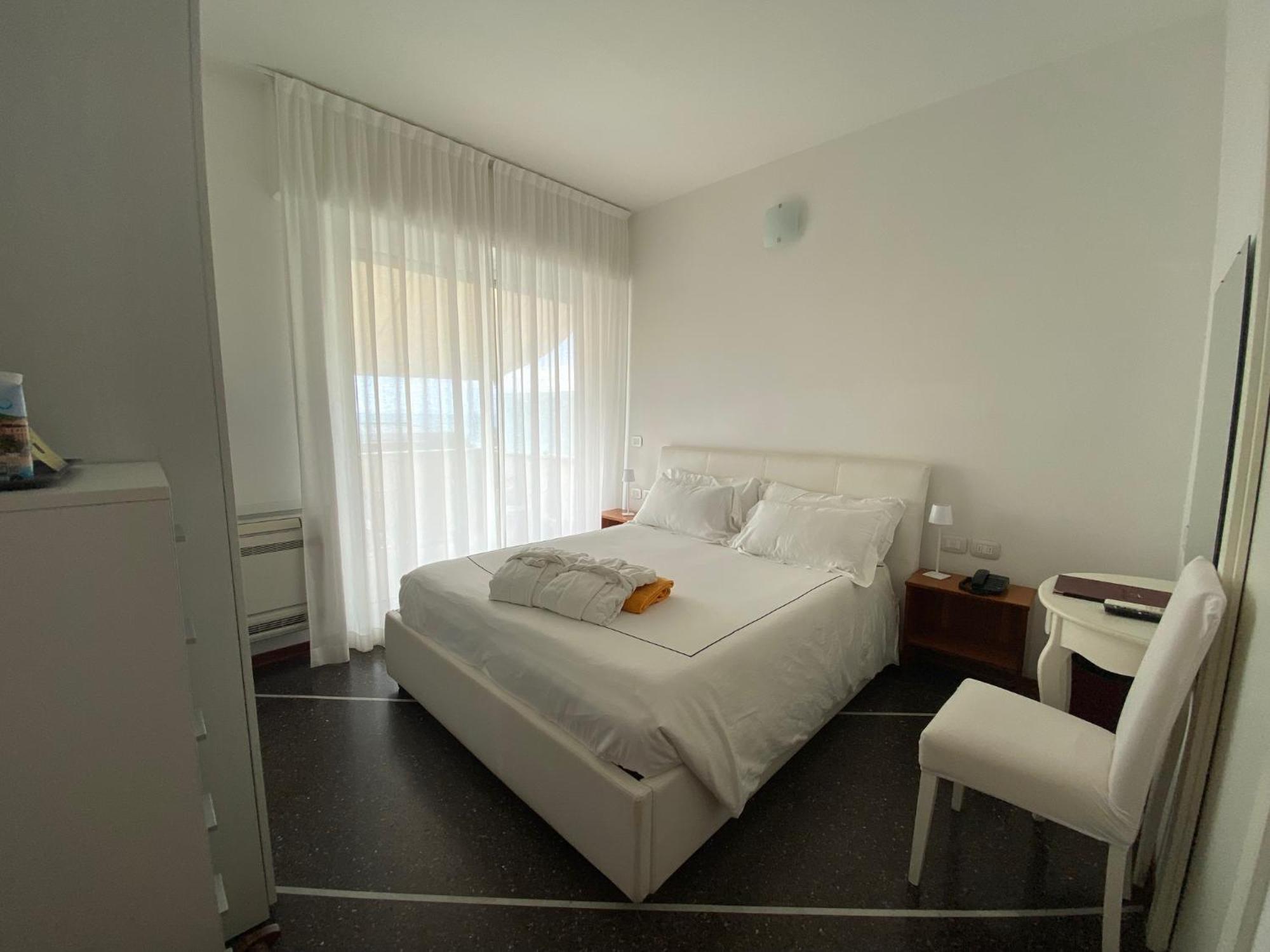 Hotel Internazionale Finale Ligure Zewnętrze zdjęcie