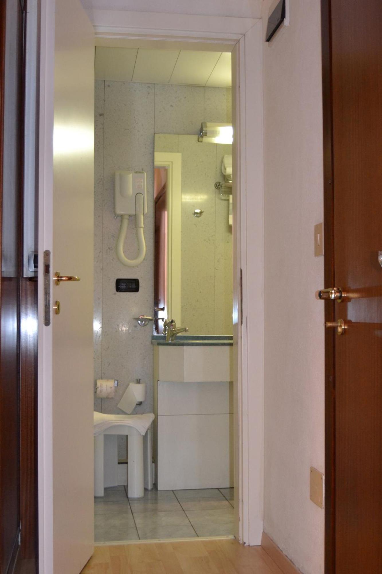 Hotel Internazionale Finale Ligure Zewnętrze zdjęcie
