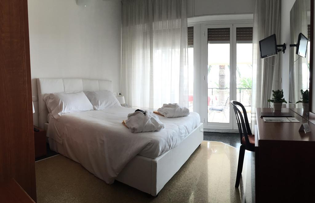 Hotel Internazionale Finale Ligure Zewnętrze zdjęcie